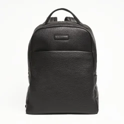Backpack In Black Leather With Reinforced Back Panel