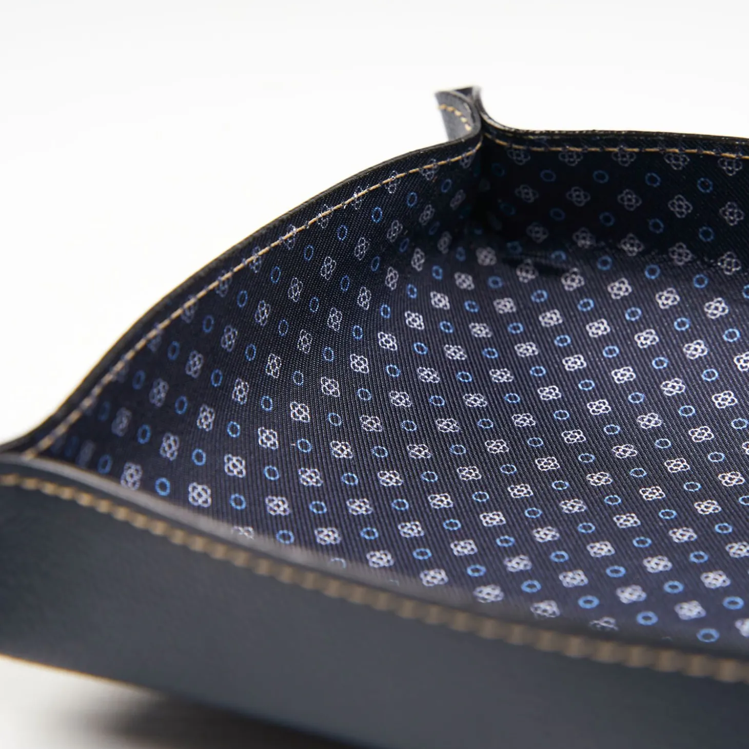Blue Large Leather Vide00A0Poche