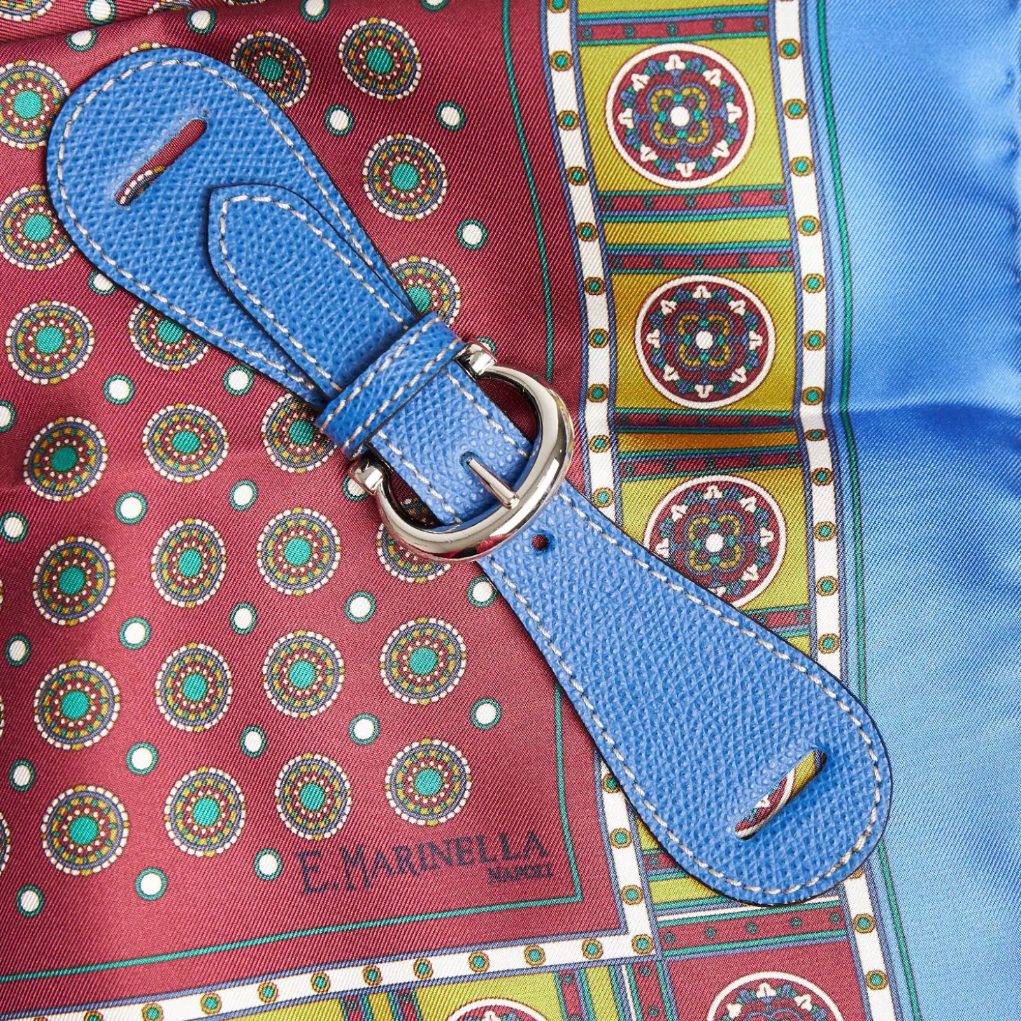 Bluette Fermafoulard