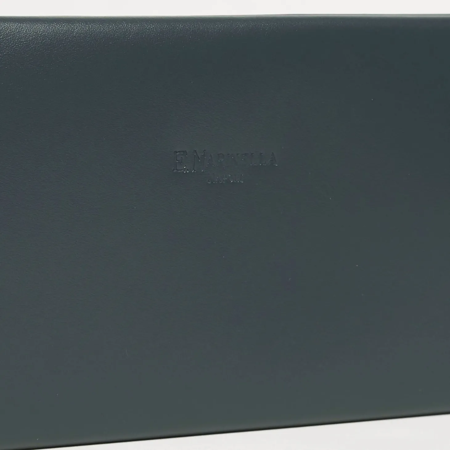 Dark Green Travel Tie Holder In Leather