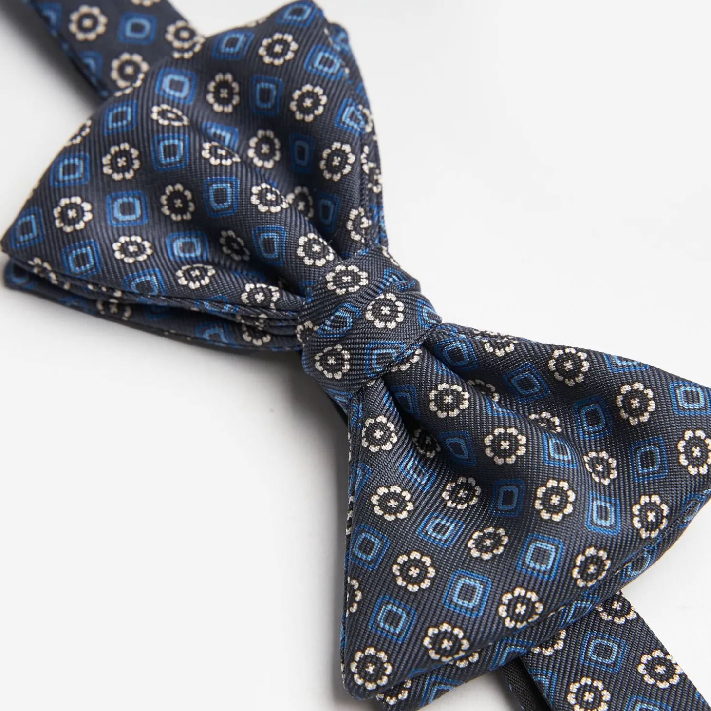 Dark Grey Pre-Knotted Silk Bowtie- Large Flower Pattern