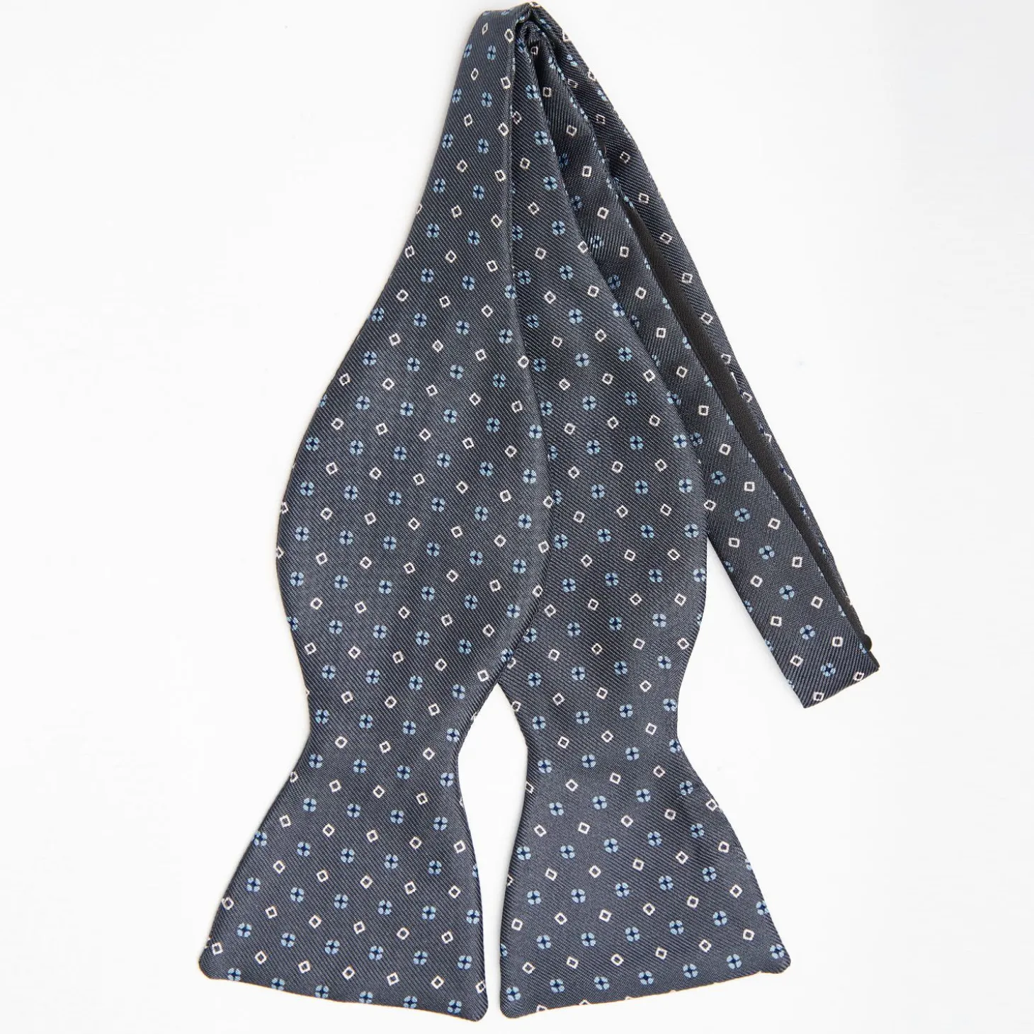 Dark Grey Silk Bowtie To Self-Tie - Small Flower Pattern