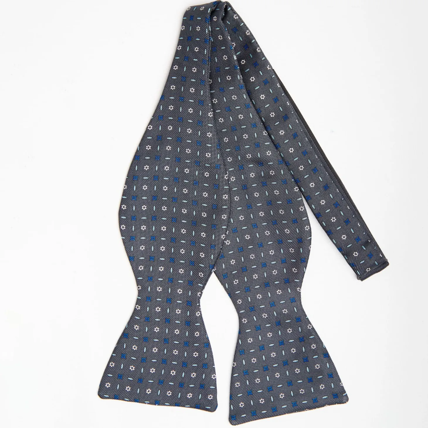 Dark Grey Silk Bowtie To Self-Tie - Small Flower Pattern
