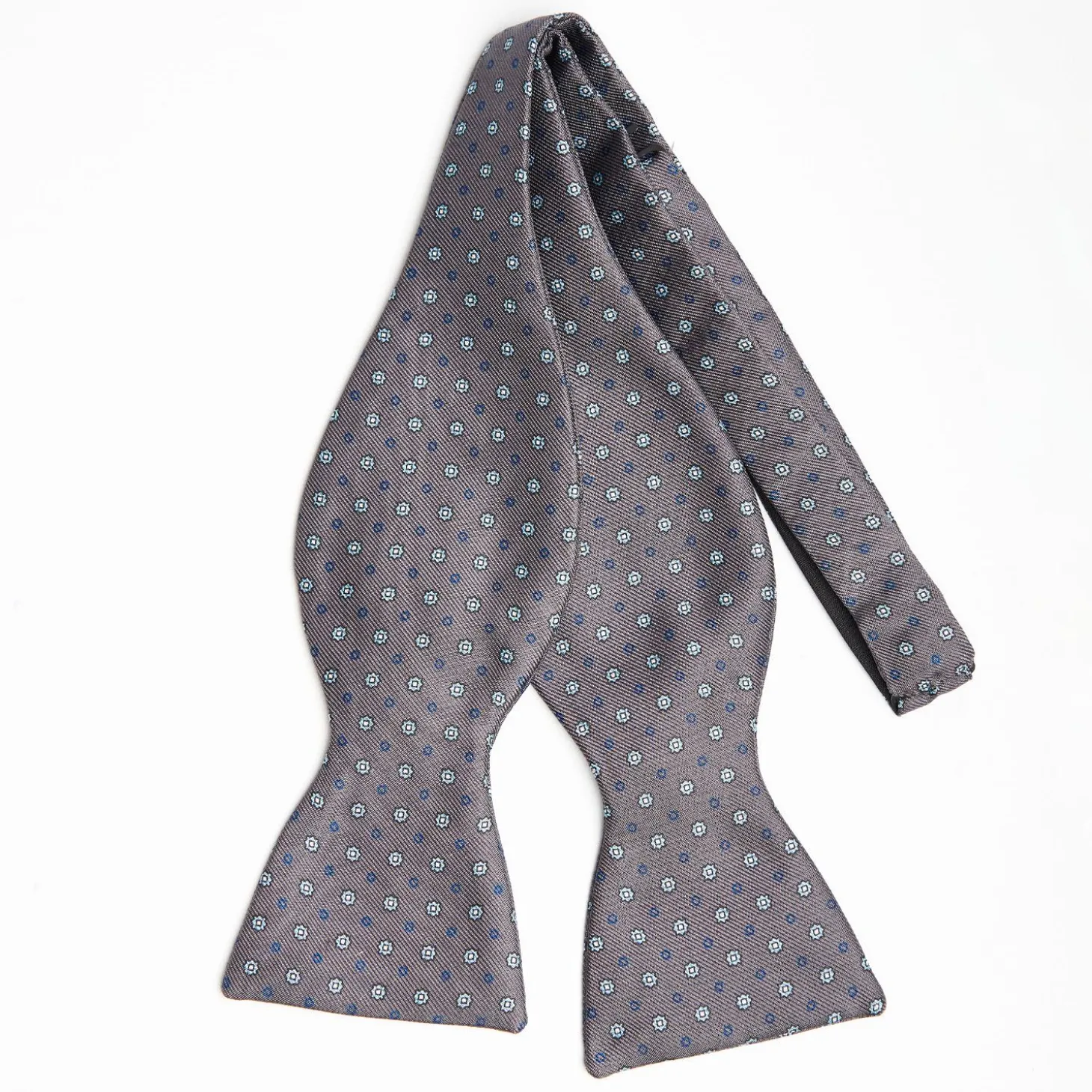 Dark Grey Silk Bowtie To Self-Tie - Small Flower Pattern
