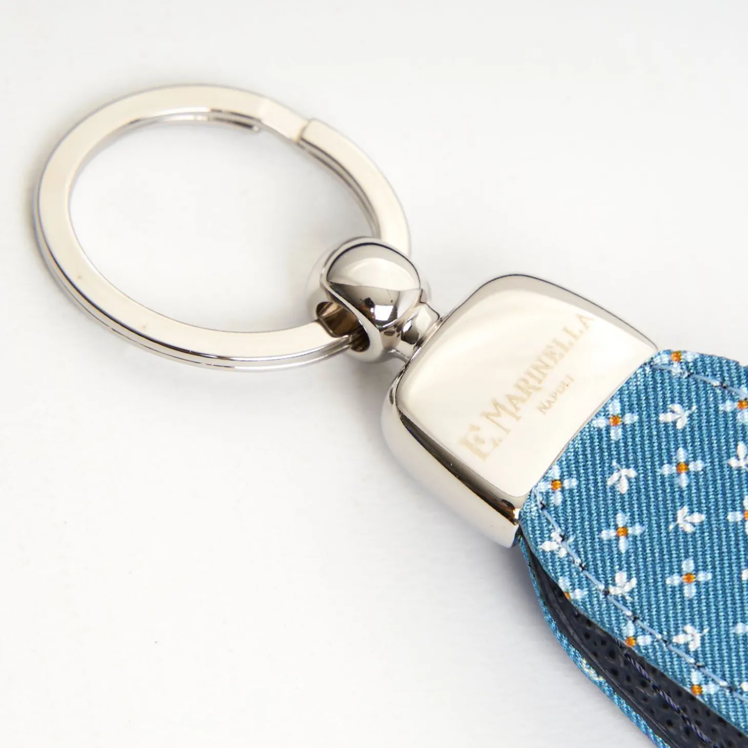 Keyfob In Silk And Leather