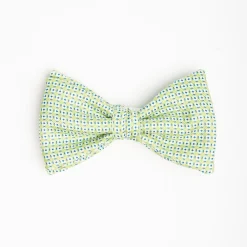 Light Green Pre-Knotted Silk Bowtie - Small Geometric Pattern