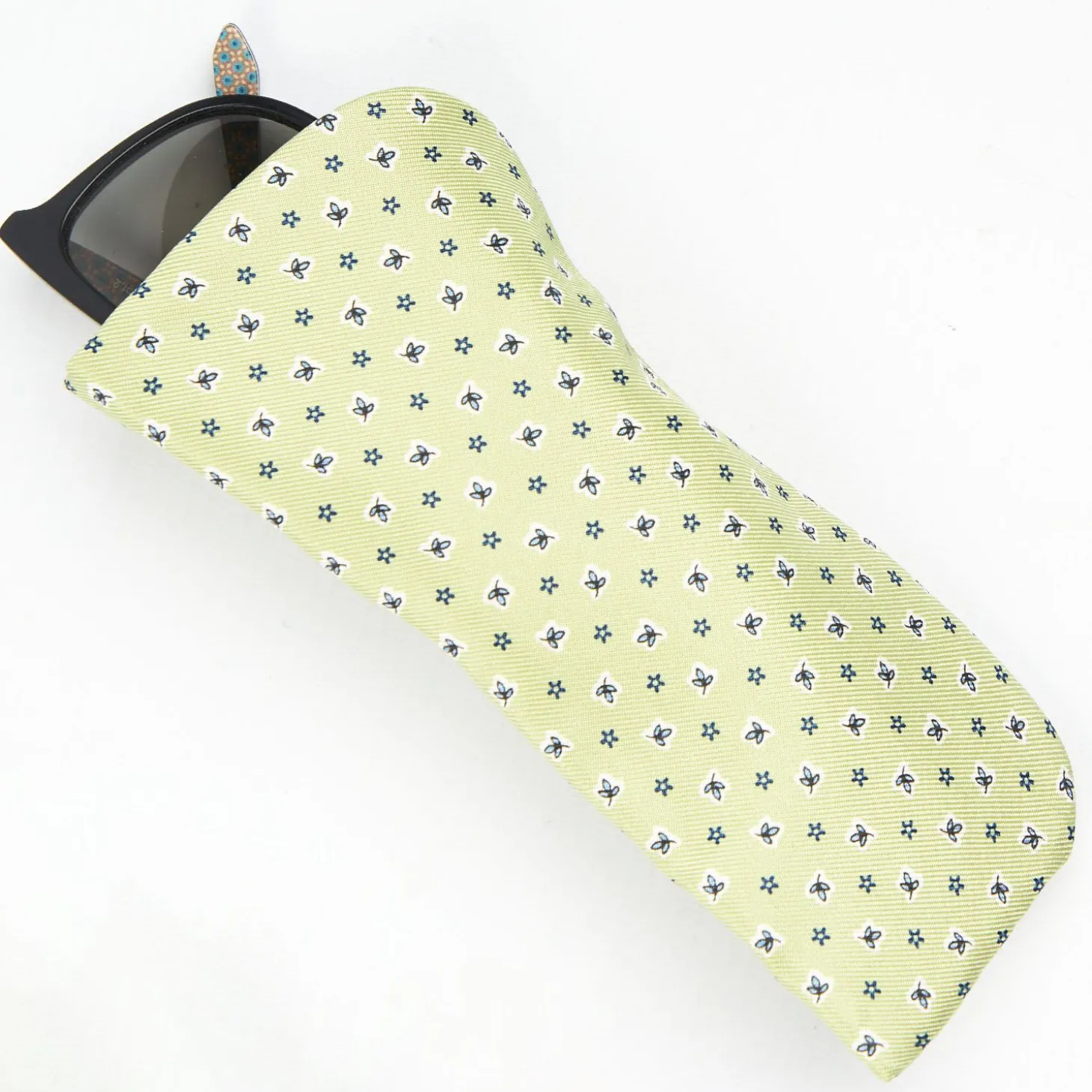 Light Green Silk Glasses Case