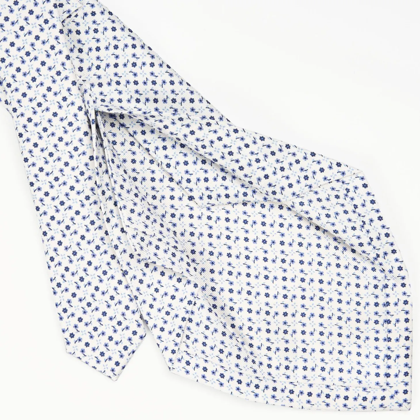 White 5 Fold Sartorial Silk Tie - Small Flower Pattern