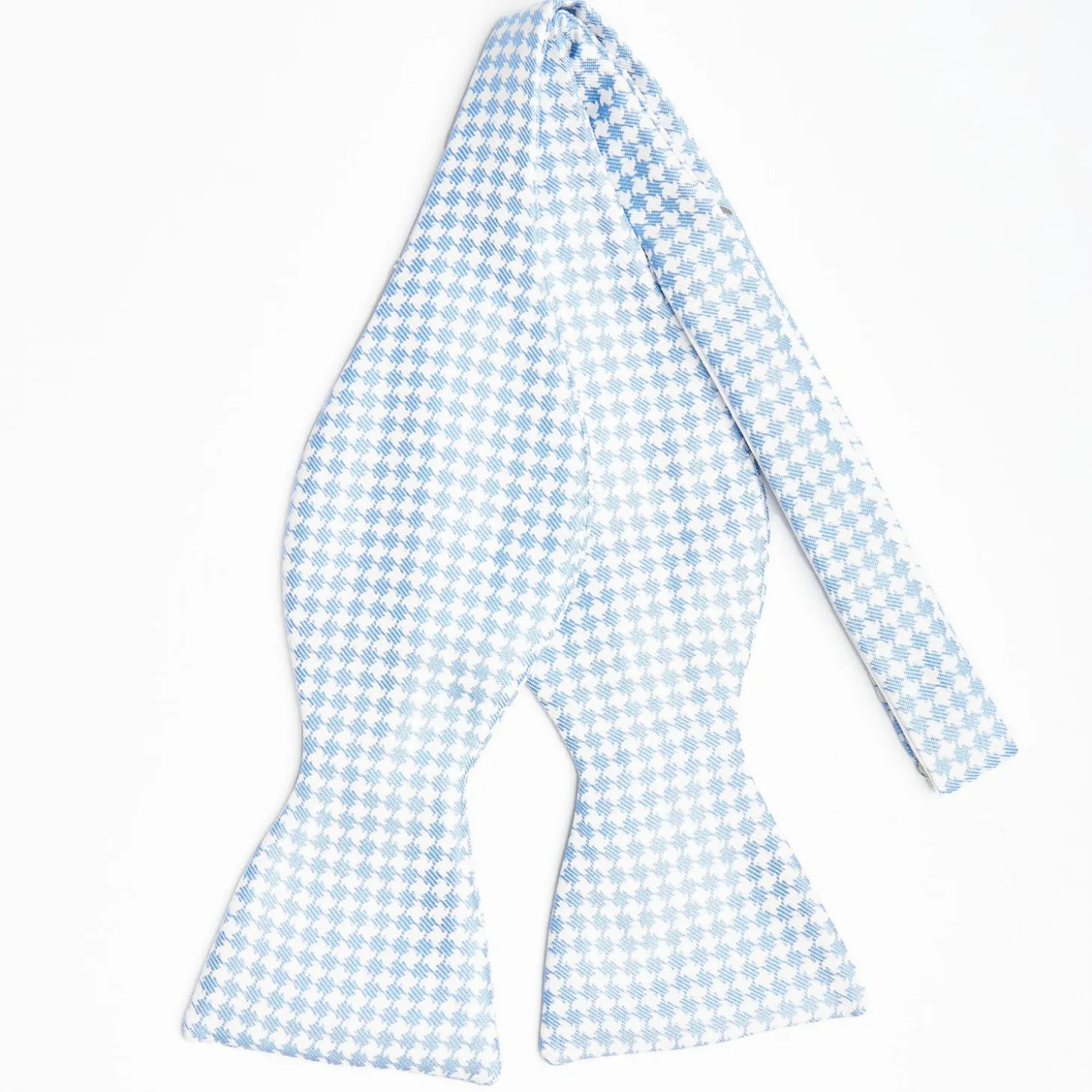 White Silk Bowtie To Self-Tie - Small Geometric Pattern